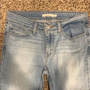 711 Skinny Levi’s Jeans